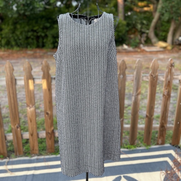 NWT Loft Black and White Herringbone Dress - Picture 3 of 9